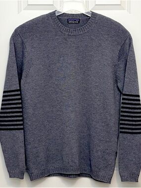 Patagonia Lambswool Crewneck Sweater Gray Stripe Sleeve Pullover Medium